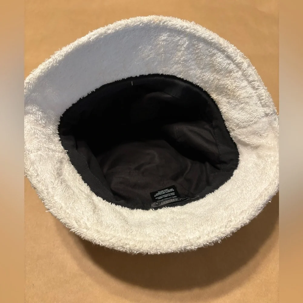CHANEL TERRY CLOTH BUCKET‎ HAT